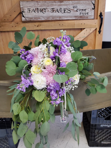 lavender and white flower arrangement